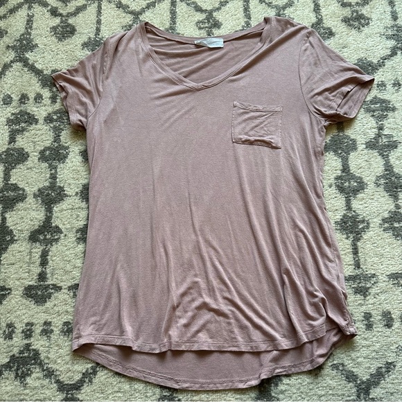 Pink Short Sleeve Pocket Front Casual V-Neck Tee Size Medium - Picture 4 of 9